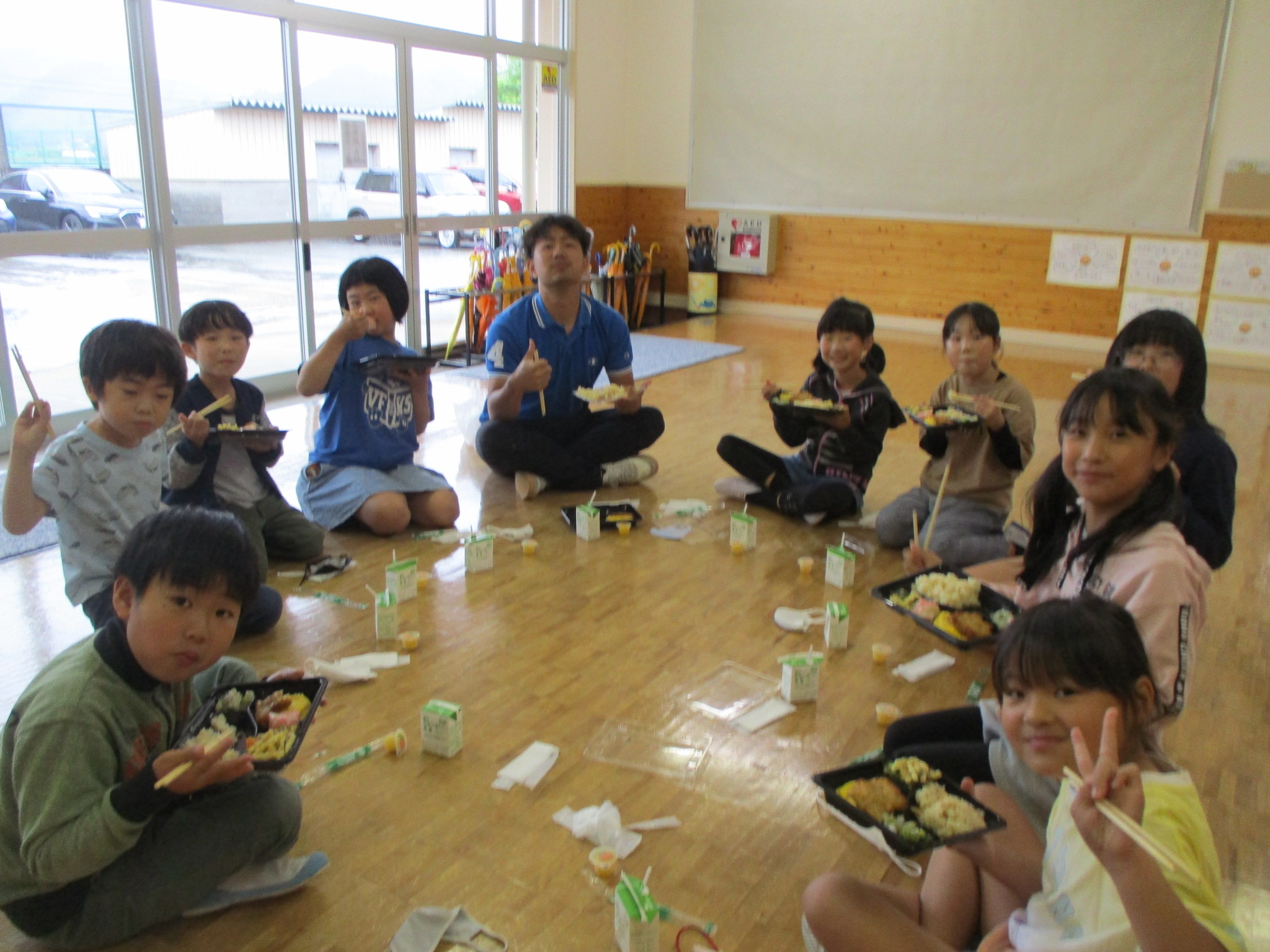 お弁当給食