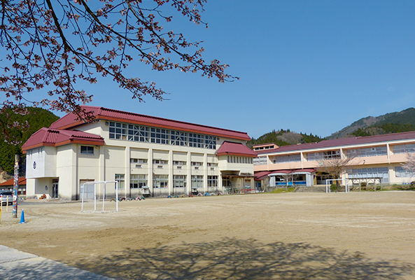 小学校校舎 写真