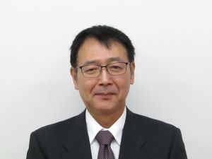 中学校長 川上芳朗