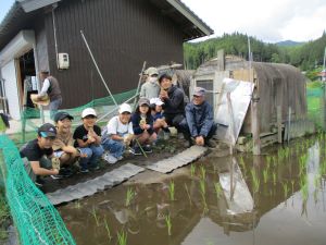 あいがも進水式