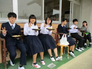 お弁当給食